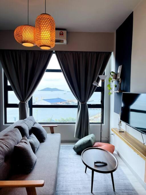 Jesselton Quay - Suite 1 By Staycation Suites Kk Kota Kinabalu Exterior foto